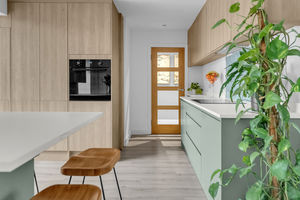 Photo 8- click for photo gallery